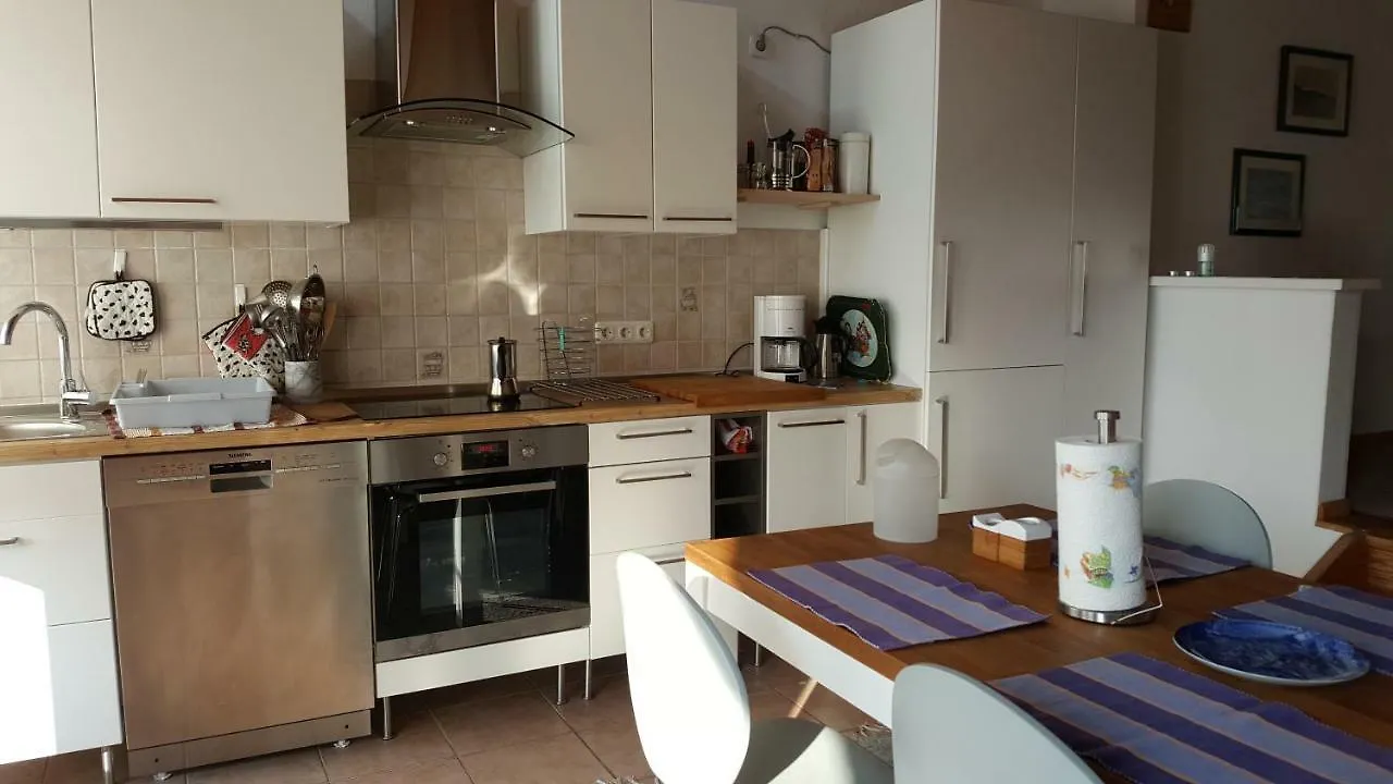 Bb Daenisch/Deutsch Appartement Keulen 0*,